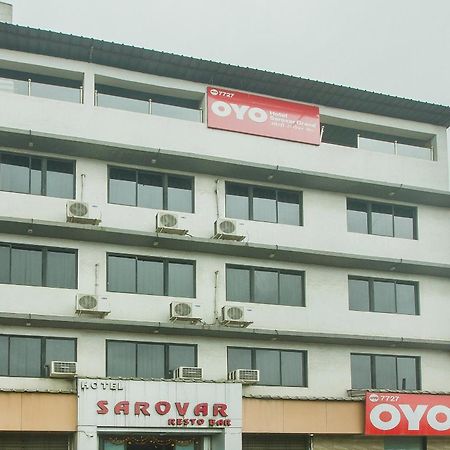 Oyo Hotel Sarovar Grand Kalamboli Exteriér fotografie