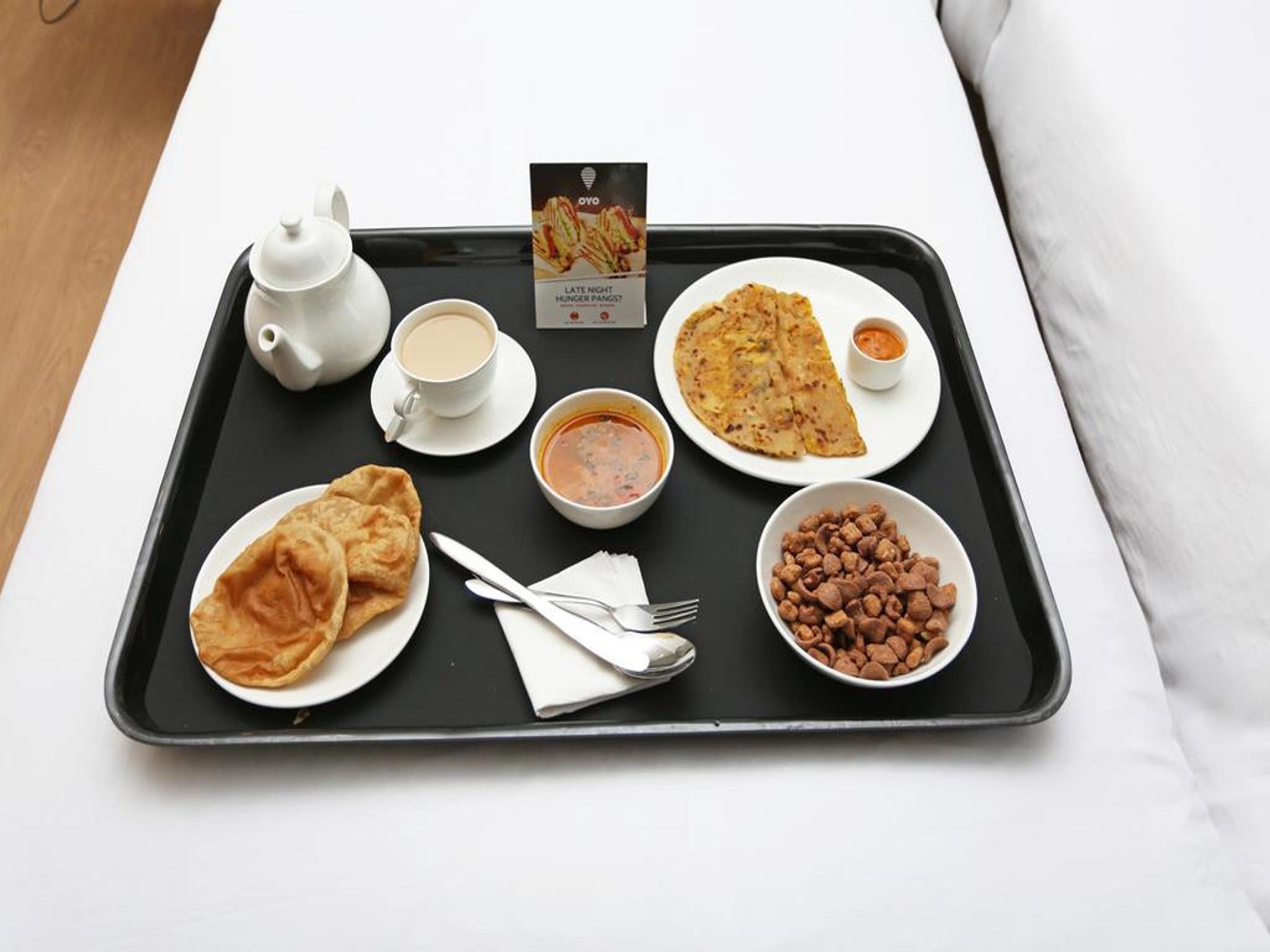Oyo Hotel Sarovar Grand Kalamboli Exteriér fotografie