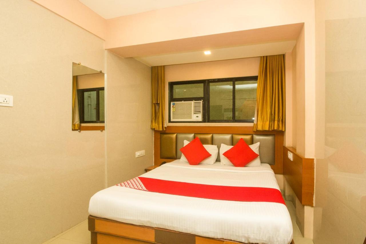 Oyo Hotel Sarovar Grand Kalamboli Exteriér fotografie