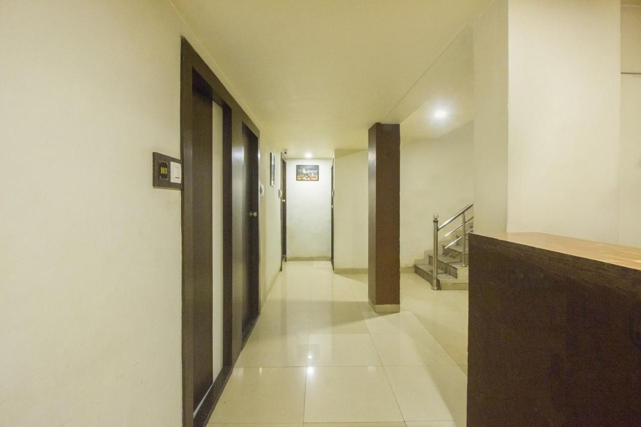 Oyo Hotel Sarovar Grand Kalamboli Exteriér fotografie