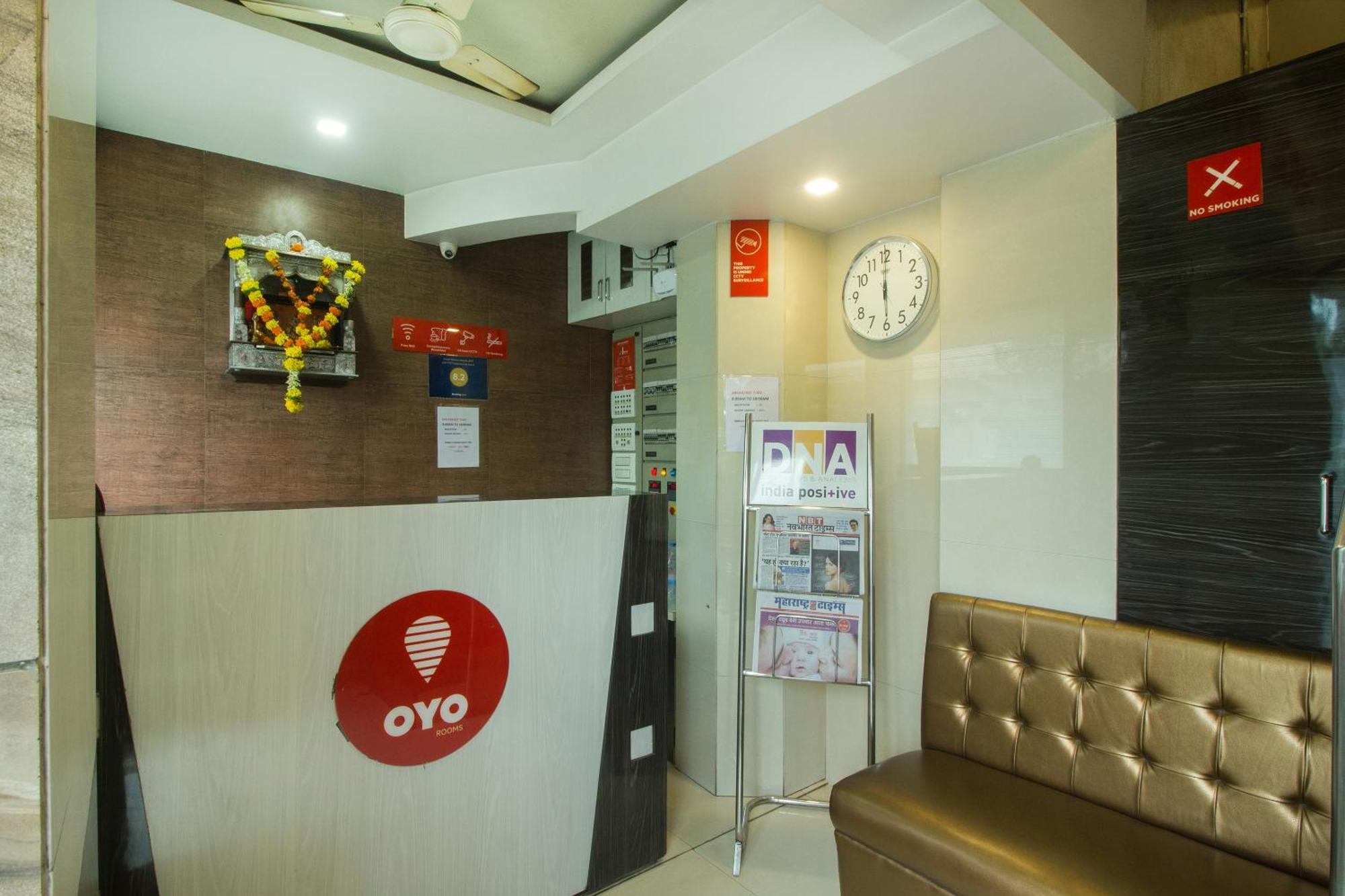 Oyo Hotel Sarovar Grand Kalamboli Exteriér fotografie