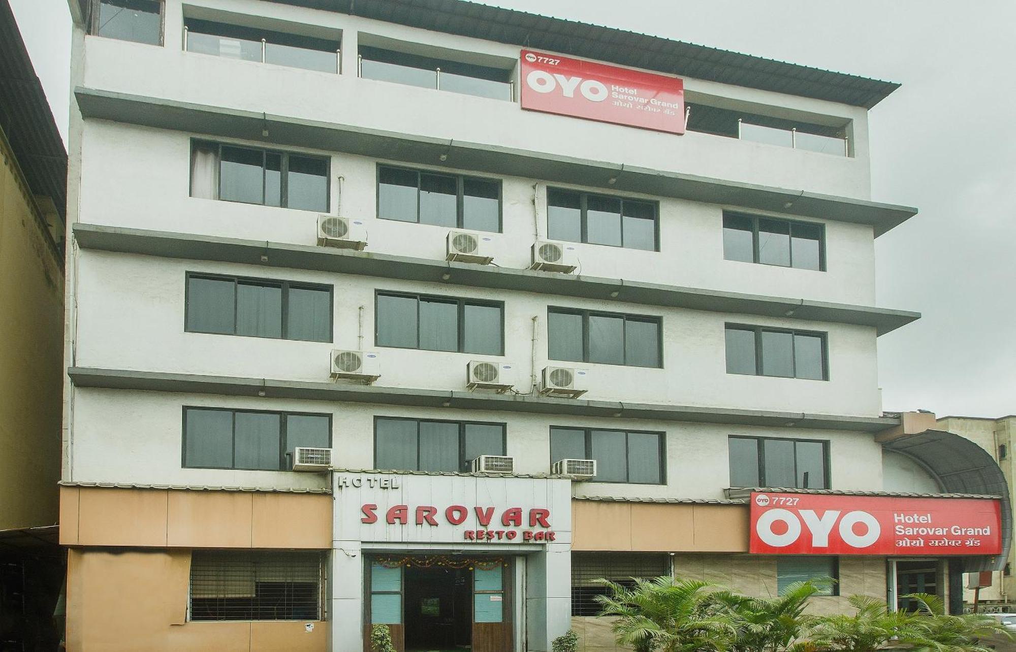 Oyo Hotel Sarovar Grand Kalamboli Exteriér fotografie